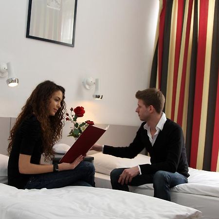 Hotel Griff Βουδαπέστη Εξωτερικό φωτογραφία