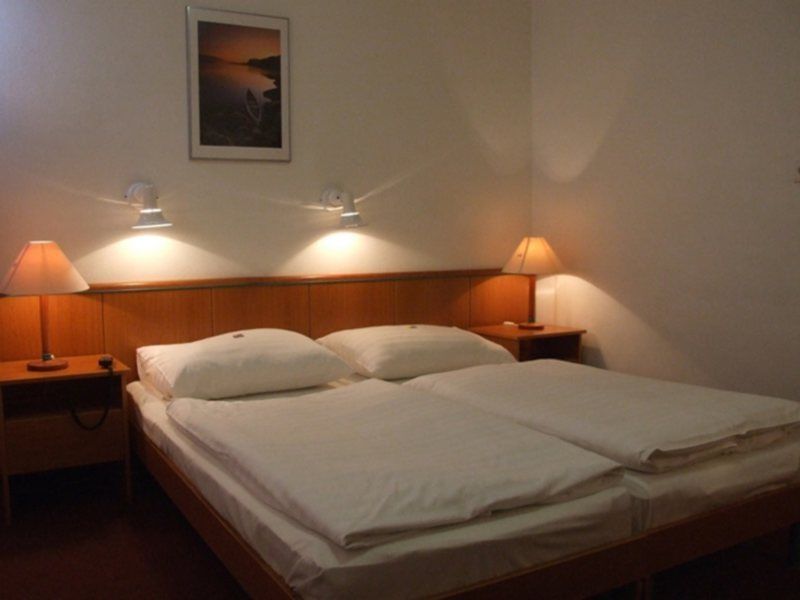 Hotel Griff Βουδαπέστη Εξωτερικό φωτογραφία